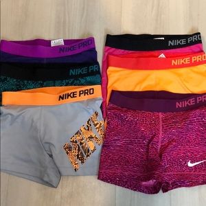 3 on the right for 25$